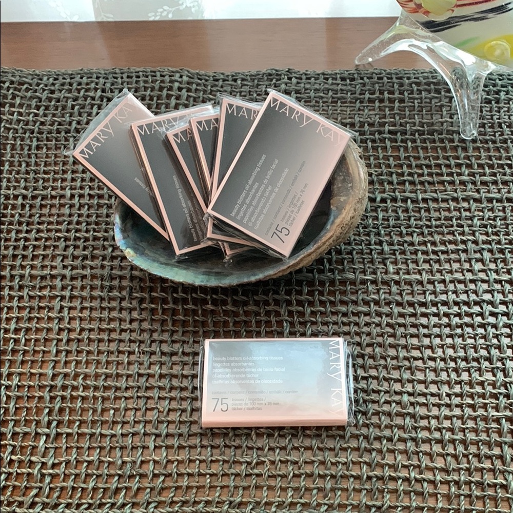 Mary Kay NIP Compact Beauty Blotters Oil Absorbing Tissues